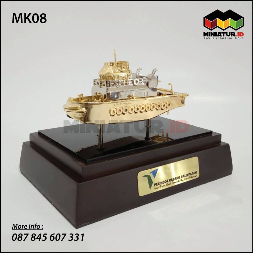 Miniatur Kapal Tug Boat Pelindo