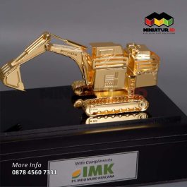 MK18 Souvenir Miniatur Crawler Excavator PT Indo Muro Kencana