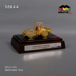 MK44 Souvenir Miniatur Road Roller