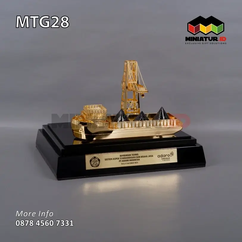 Souvenir Miniatur Kapal Tongkang Adaro Energy