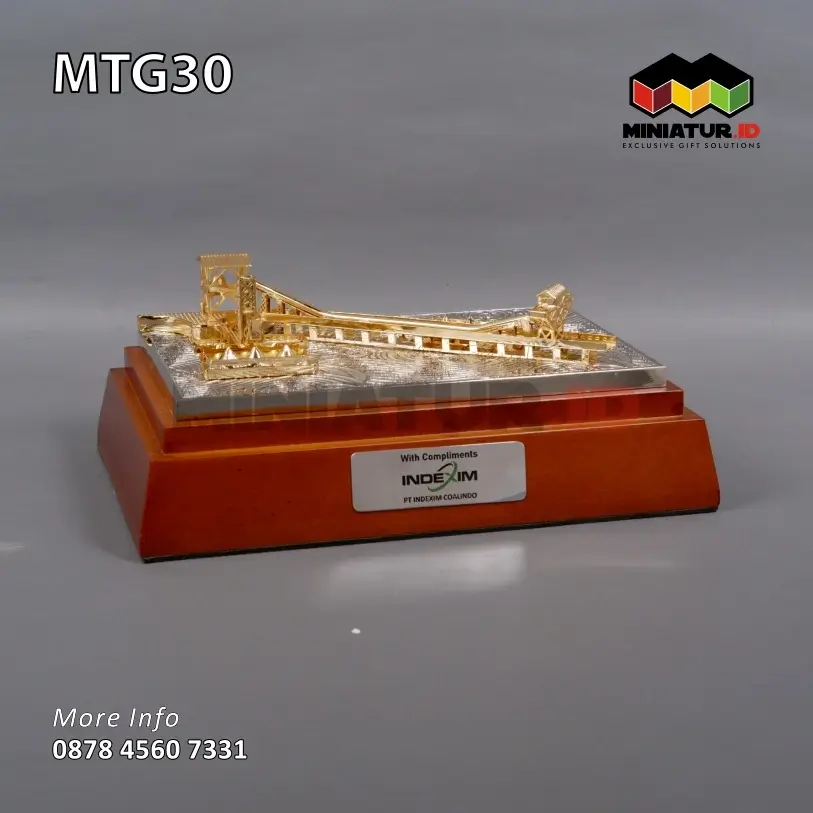 Souvenir Miniatur Barge Loading Conveyor Indexim Coalindo