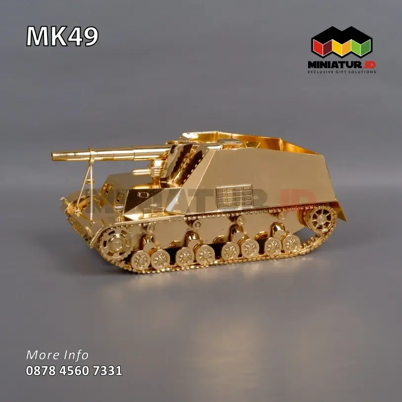 Souvenir Miniatur Tank Sd Kfz 165 Hummel
