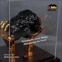 CM61 Miniatur Custom Sustainable Green Mining Award
