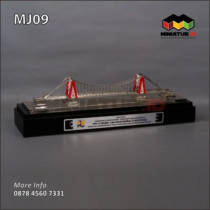 MJ09 Miniatur Logam Jembatan Gantung