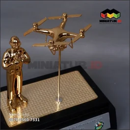 CM66 Miniatur Logam Operator Drone