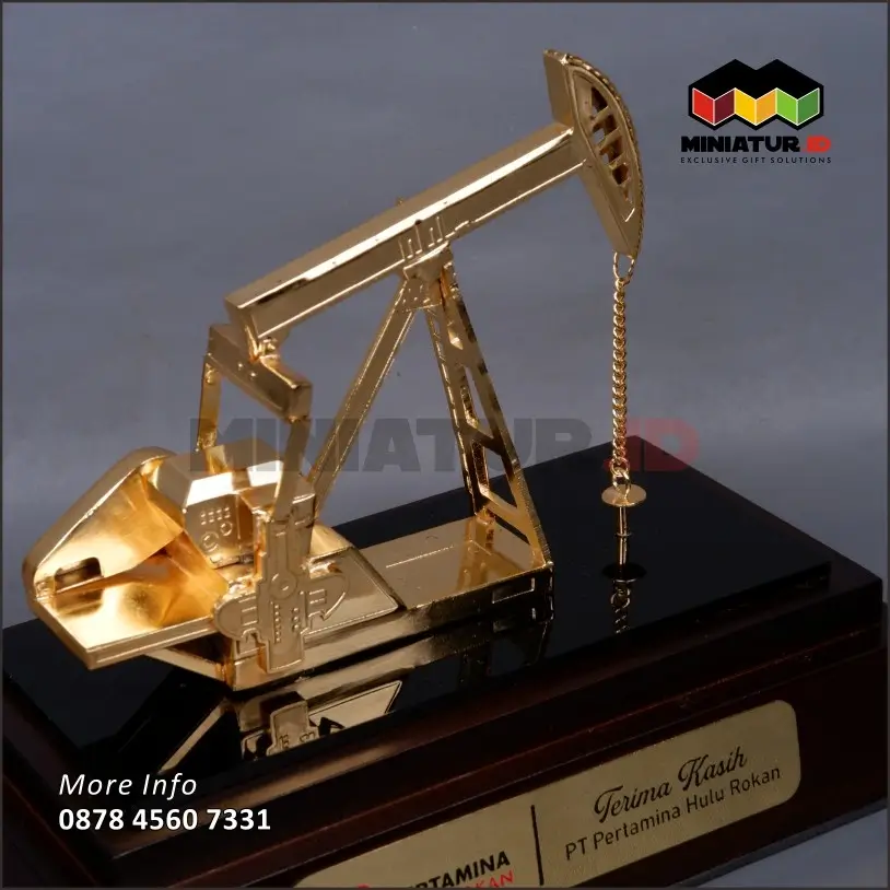 Detail MTG41 Miniatur Logam Pump Jack Pertamina