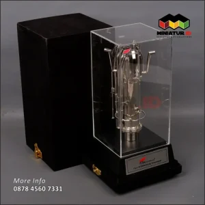 Box MTG37 Miniatur Logam Flare Internusa