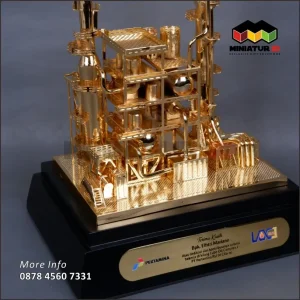 Box MTG43 Miniatur Kilang Lube Oil Complex (LOC)
