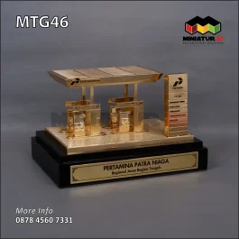 MTG46 Miniatur Logam SPBU Patra Niaga