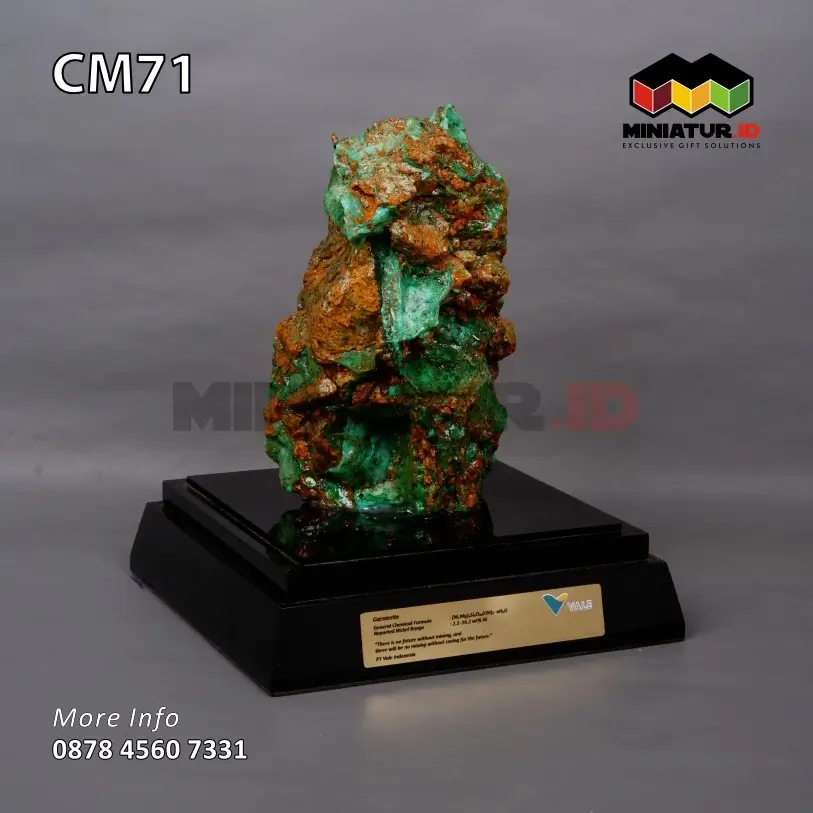 CM71 Miniatur Batuan Garnierite PT Vale Indonesia