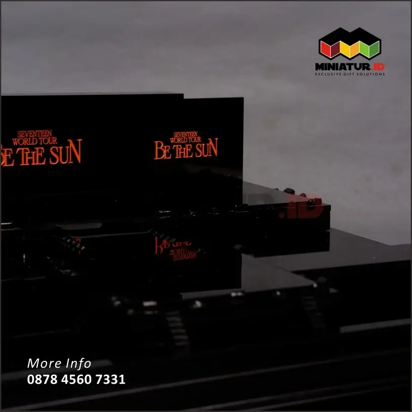 Detail CM68 Miniatur Panggung Konser Seventeen "Be The Sun"