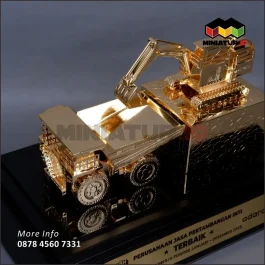 MK65 Miniatur Kendaraan Alat Berat Excavator & Dump Truck