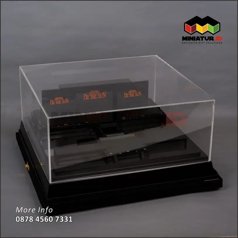 Box CM68 Miniatur Panggung Konser Seventeen "Be The Sun"