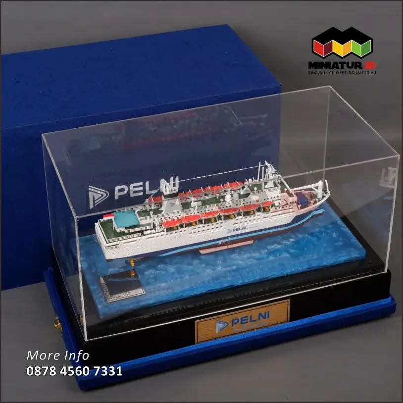 Box MK66 Miniatur Kapal Penumpang PELNI