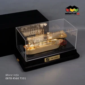 Box Miniatur Kapal Tanker & Dermaga Pertamina Port Jakarta