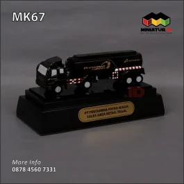 MK67 Miniatur Truk Tangki Pertamina Patra Niaga