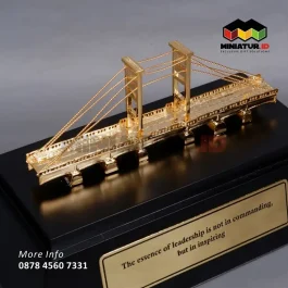 MJ10 Miniatur Jembatan Gantung Gold Plate