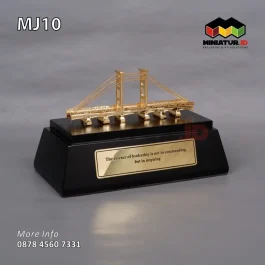 MJ10 Miniatur Jembatan Gantung Gold Plate